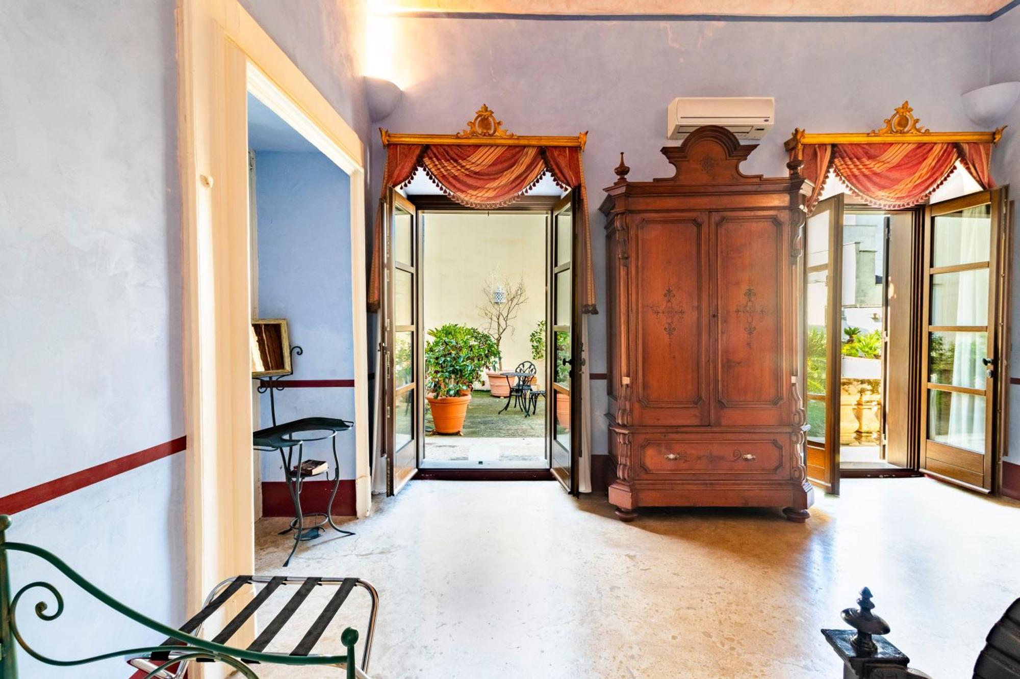 مبيت وإفطار غالّيبولي Palazzo Insula المظهر الخارجي الصورة